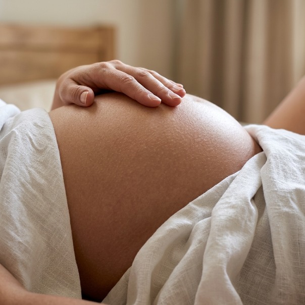 PREGNANCY MASSAGE (untuk wanita sebelum dan selepas bersalin)